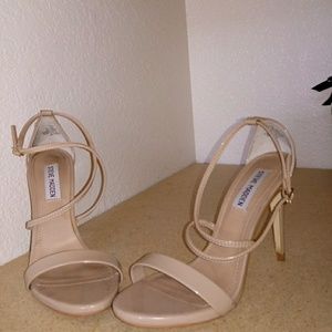 Nude Steve Madden Heels!!